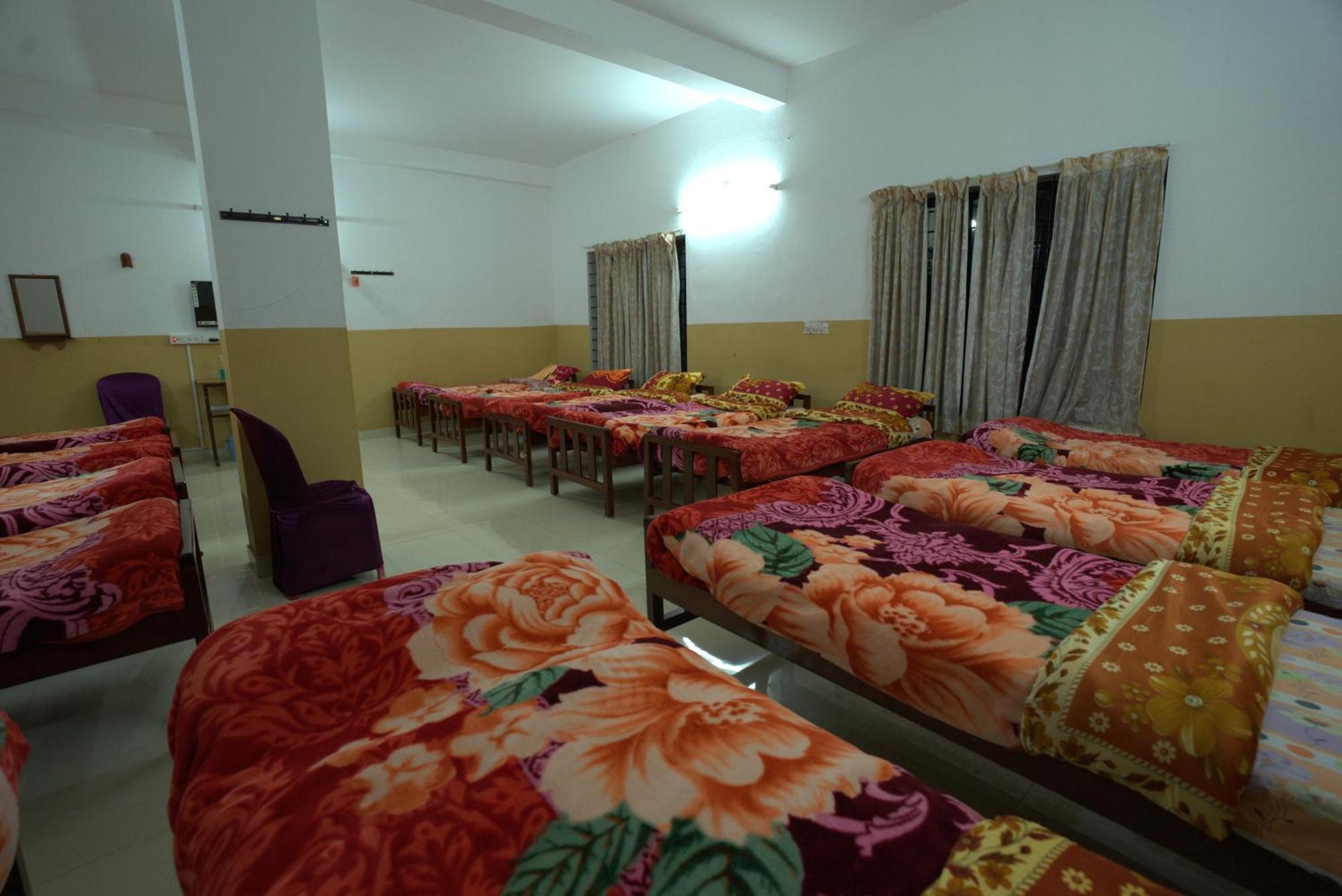 Hotel Ac Mist Munnar Esterno foto