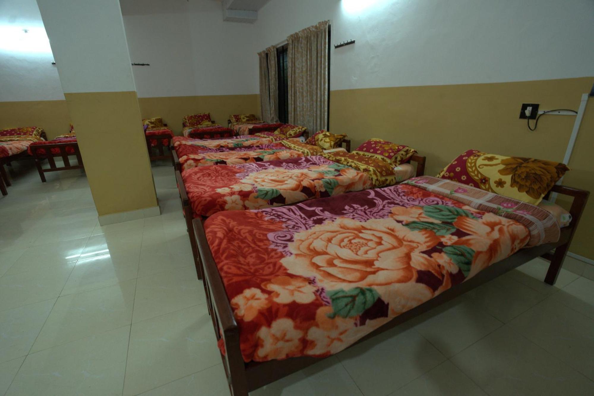 Hotel Ac Mist Munnar Esterno foto