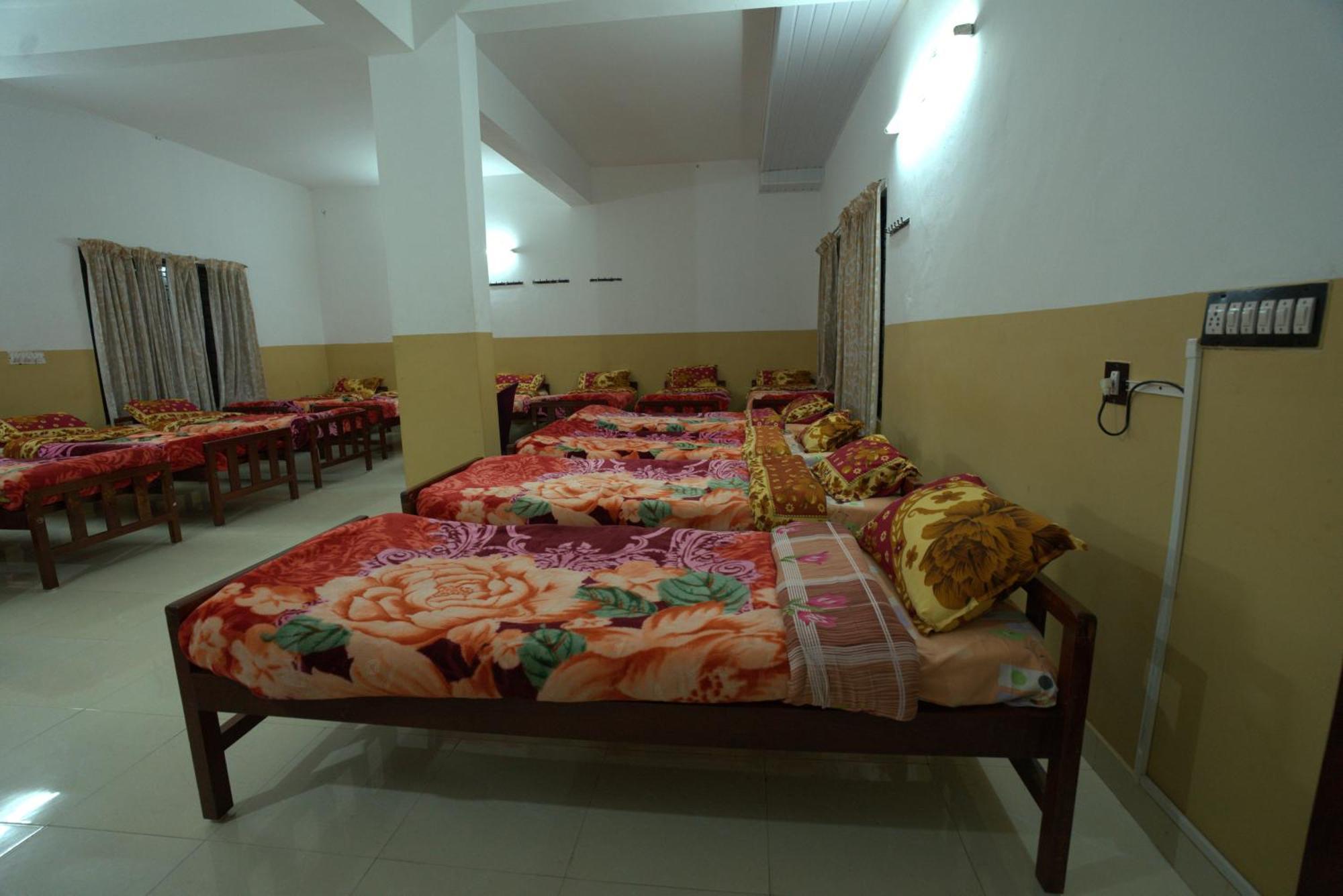 Hotel Ac Mist Munnar Esterno foto