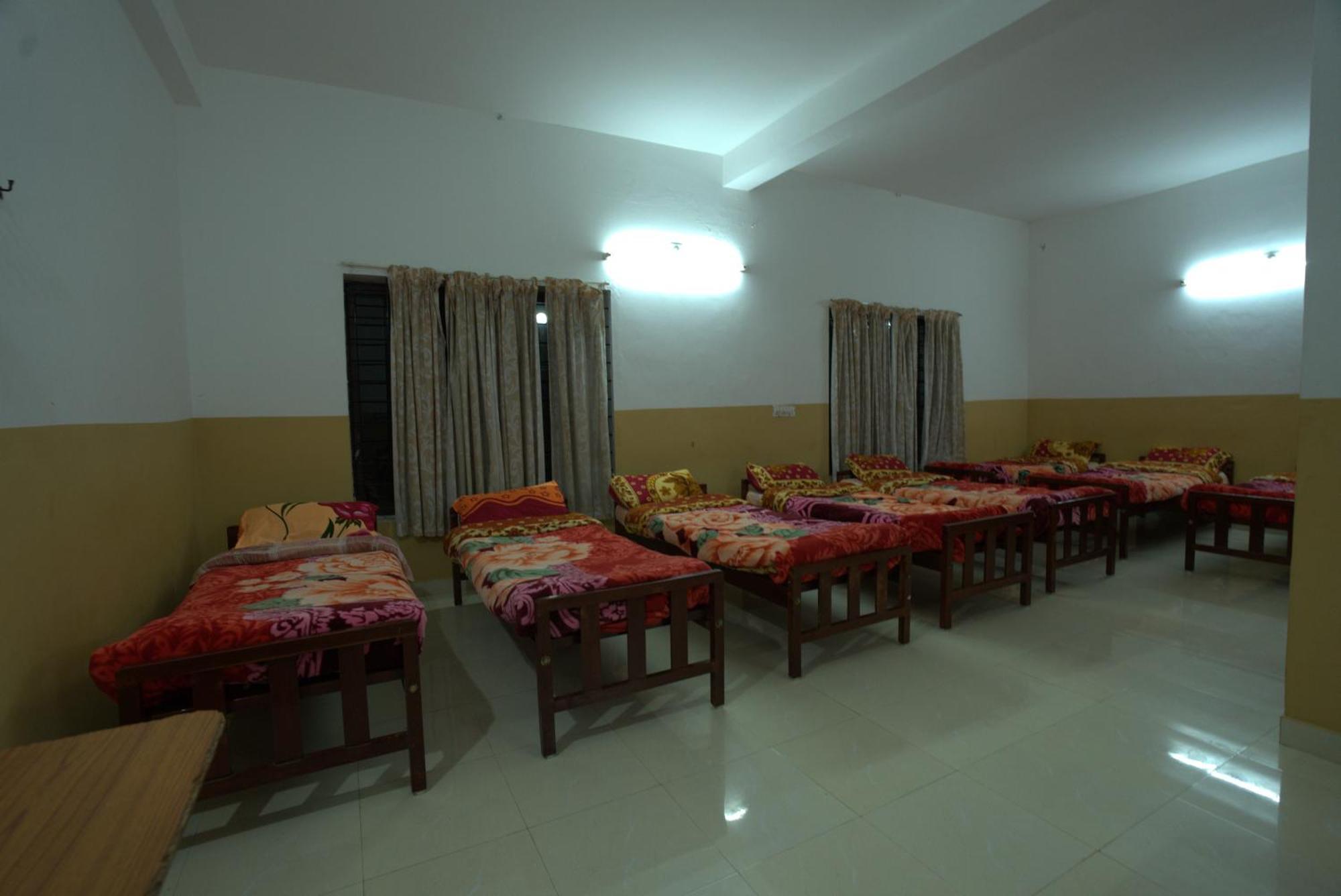 Hotel Ac Mist Munnar Esterno foto